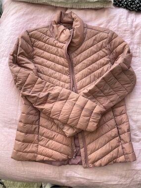 Old Navy Dusty Rose Quilted Lightweight Puffer Jacket